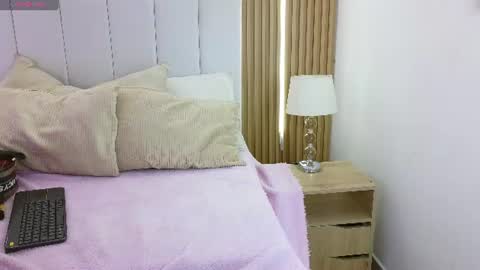 Sensual Kim77 online show from 06.30.26