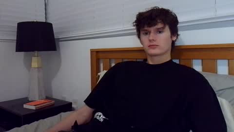 Snapshot of sensualalien chatting on 02.07.25 Cam online show from 02.07.25