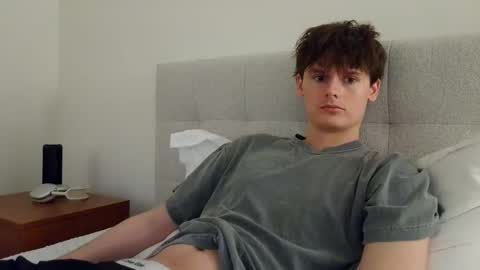 Snapshot of sensualalien chatting on 11.07.25 Cam online show from 11.07.25