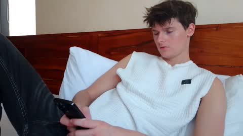 Cam online show from 05.04.26