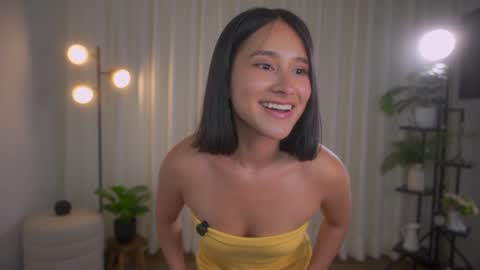 Maria- OF sensual bee online show from 01.07.25