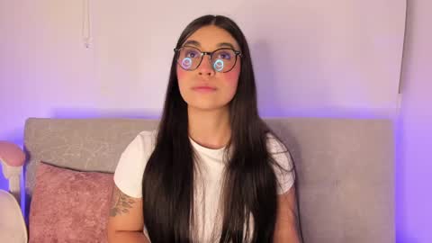 Snapshot of sensualhaven_ chatting on 03.11.25 sensualhaven_ online show from 03.11.25