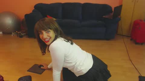 Snapshot of sensualmyra chatting on 10.15.25 sensualmyra online show from 10.15.25