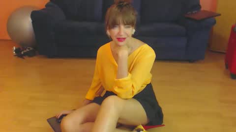 Snapshot of sensualmyra chatting on 11.20.25 sensualmyra online show from 11.20.25