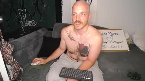 Snapshot of sensuoussativas chatting on 08.01.26 The Sensuous Sativas online show from 08.01.26