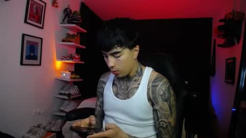 Snapshot of seong_dragon chatting on 10.07.25 Seong online show from 10.07.25