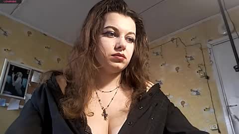 Snapshot of serafinayurick chatting on 02.11.26 May online show from 02.11.26