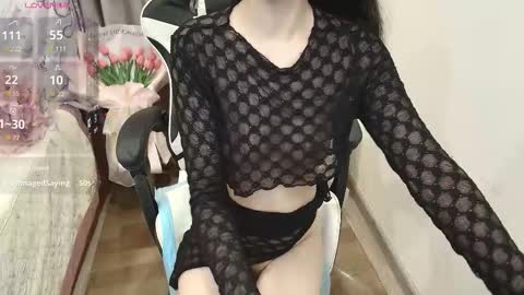 Snapshot of serena_angel18 chatting on 10.04.25 Serena online show from 10.04.25