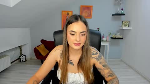 serenlys online show from 11.08.25