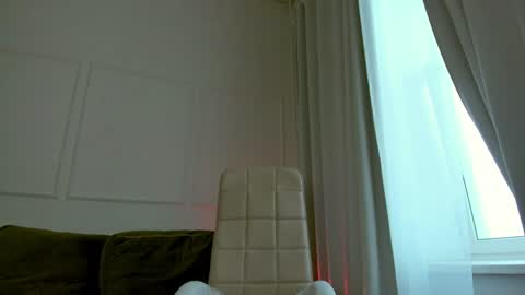 Hey Guys and Girls non-binary personalities  Im Sereta online show from 12.13.24