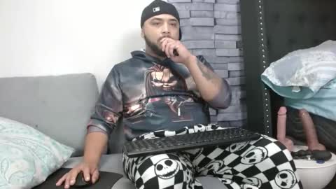 sermedina882454 online show from 11.14.25