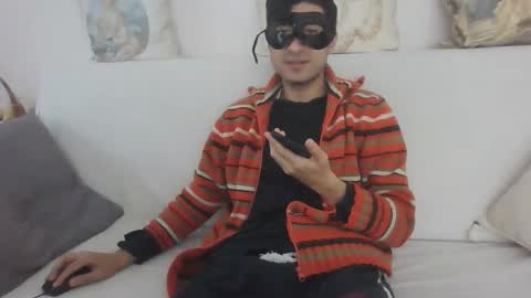 sero98313230 online show from 11.19.25