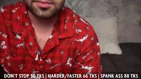 Snapshot of sex_boooy_girl chatting on 12.15.25 sex_boooy_girl online show from 12.15.25