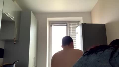 Julie and Max online show from 11.11.25