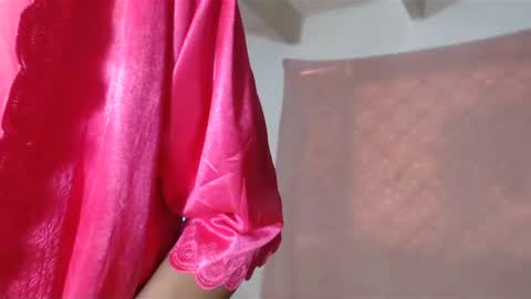 Snapshot of sex_forever77 chatting on 01.10.25 Karol y antony online show from 01.10.25