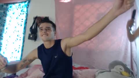 Snapshot of sex_forever77 chatting on 01.29.25 Karol y antony online show from 01.29.25