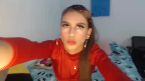 Snapshot of sex_forever77 chatting on 10.09.25 Karol y antony online show from 10.09.25