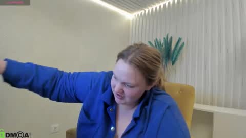 Snapshot of sex_puma chatting on 10.18.25 sex_puma online show from 10.18.25