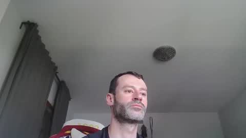 Snapshot of sexbrute chatting on 05.17.26 sexbrute online show from 05.17.26
