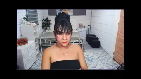 Snapshot of sexcum_trendingts_now chatting on 10.24.25 MS Anna online show from 10.24.25