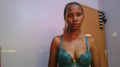 Snapshot of sexie_love chatting on 03.03.25 Nancy online show from 03.03.25
