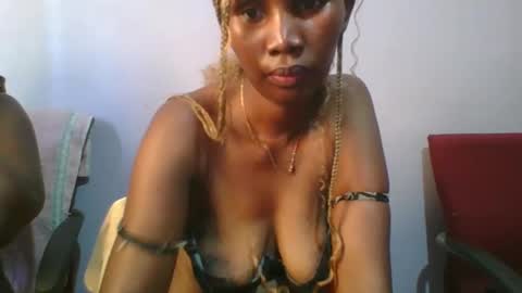 Snapshot of sexie_love chatting on 03.04.25 Nancy online show from 03.04.25