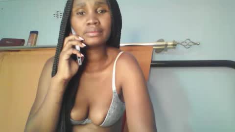Snapshot of sexie_love chatting on 09.08.25 Nancy online show from 09.08.25