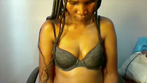 Snapshot of sexie_love chatting on 09.10.25 Nancy online show from 09.10.25