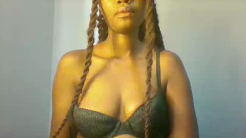 Snapshot of sexie_love chatting on 09.22.25 Nancy online show from 09.22.25