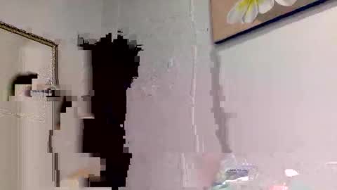 Snapshot of sexiiisenseiii chatting on 09.21.25 dankdiggler online show from 09.21.25