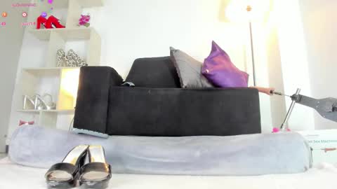 Snapshot of sexirose_19 chatting on 09.27.25 Rosa online show from 09.27.25