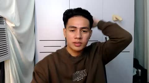 HI I AM JAMESPLEASE LET ME DO SOME HOT SHOWS FOR YOU HERE FOR MY  SCHOOL AND FOR MY FAMILY online show from 11.02.25
