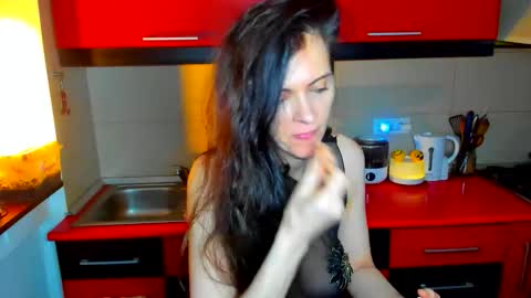 Snapshot of sexqueen1111 chatting on 02.10.26 sexqueen1111 online show from 02.10.26