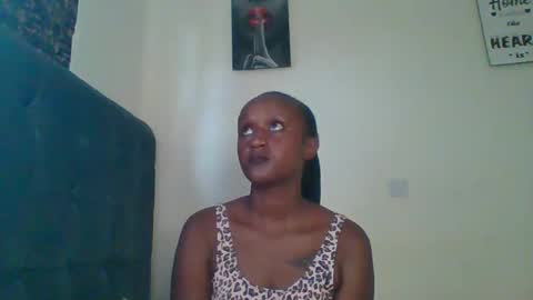 Snapshot of sexsy_sally chatting on 02.07.25 sexsysally online show from 02.07.25