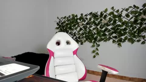 SARA    online show from 12.11.24