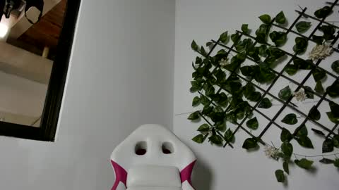 SARA    online show from 02.08.25