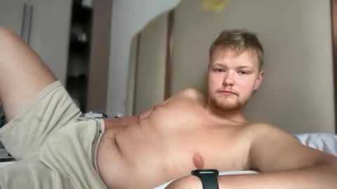 Snapshot of sexual_sbotage chatting on 02.14.26 Max Leman online show from 02.14.26