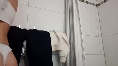 Snapshot of sexualangel chatting on 02.19.26 Verona online show from 02.19.26