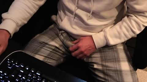 Snapshot of sexualtension229 chatting on 05.11.26 Sexual Tension online show from 05.11.26