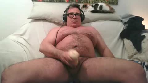 Snapshot of sexurbation chatting on 10.08.25 Sexurbation online show from 10.08.25