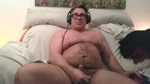 Snapshot of sexurbation chatting on 10.13.25 Sexurbation online show from 10.13.25
