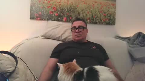 Snapshot of sexurbation chatting on 11.18.25 Sexurbation online show from 11.18.25