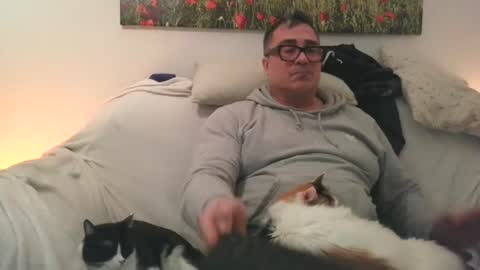 Snapshot of sexurbation chatting on 11.26.25 Sexurbation online show from 11.26.25