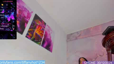 Snapshot of sexwildlatin chatting on 12.30.24 Tifanny Benitez online show from 12.30.24
