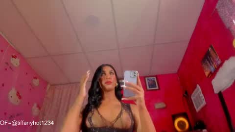 Tifanny Benitez  online show from 07.01.26