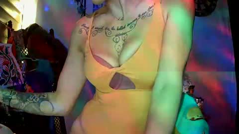 Leeah CloudZzz online show from 09.18.25