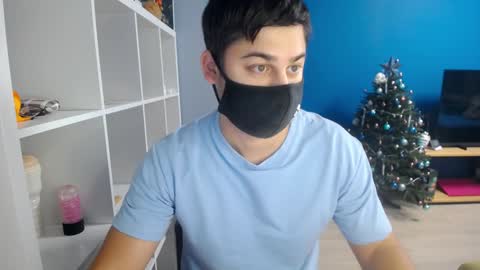 Snapshot of sexxxdickbig chatting on 12.28.24 Tommy online show from 12.28.24
