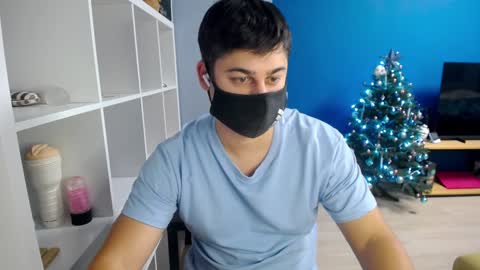 Snapshot of sexxxdickbig chatting on 12.30.24 Tommy online show from 12.30.24