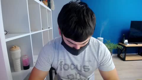 Snapshot of sexxxdickbig chatting on 01.23.25 Tommy online show from 01.23.25