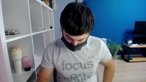 Snapshot of sexxxdickbig chatting on 01.24.25 Tommy online show from 01.24.25